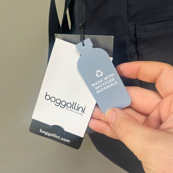 NEW Baggallini Get Carried Away Navy Tote With Adjustable Straps & Multiple Pock - Picture 6 of 8